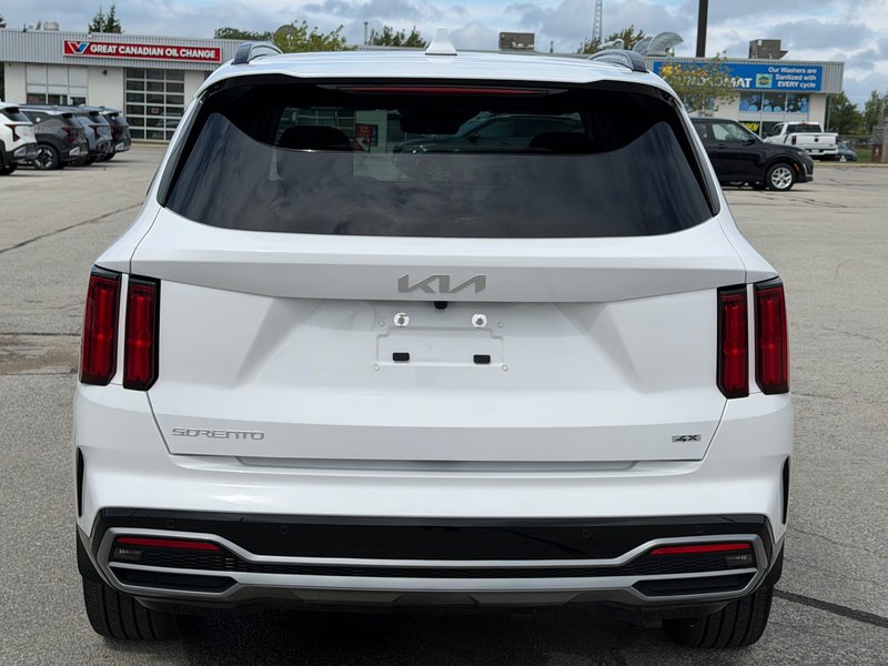 2023 Kia Sorento SX