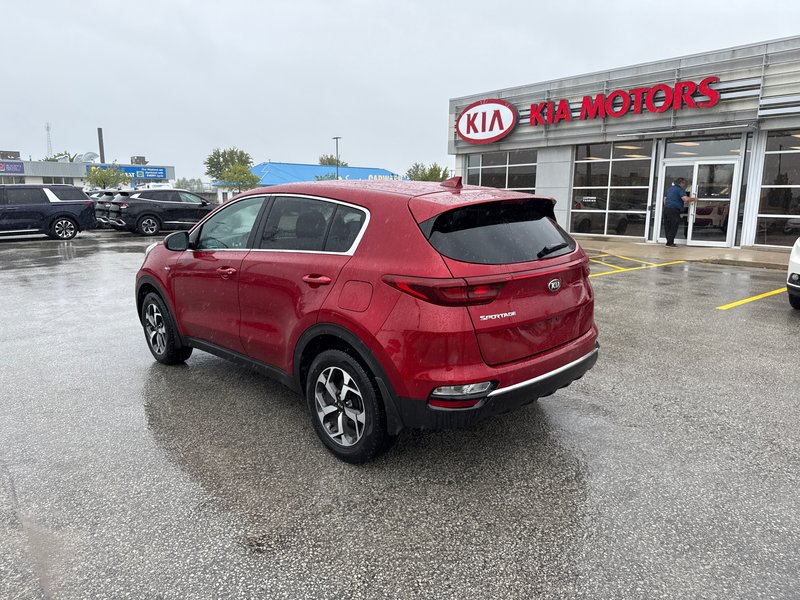2022 Kia Sportage LX