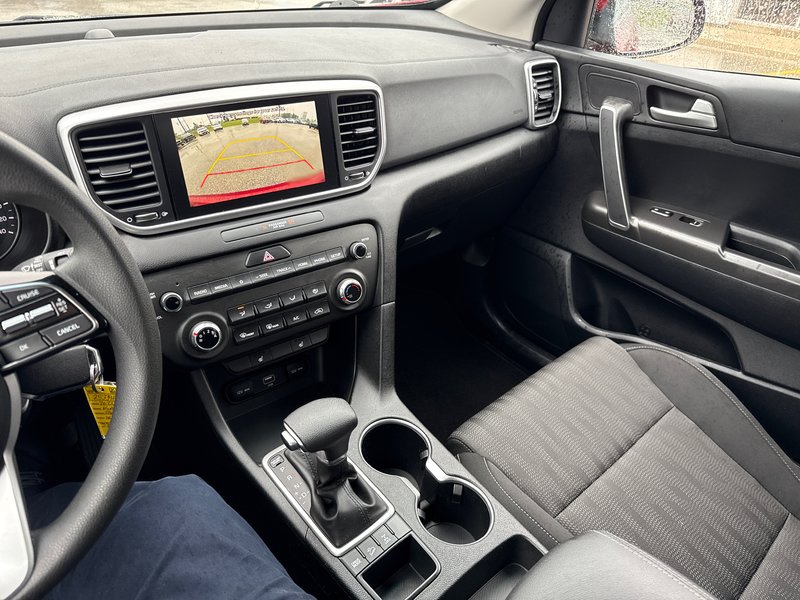 2022 Kia Sportage LX