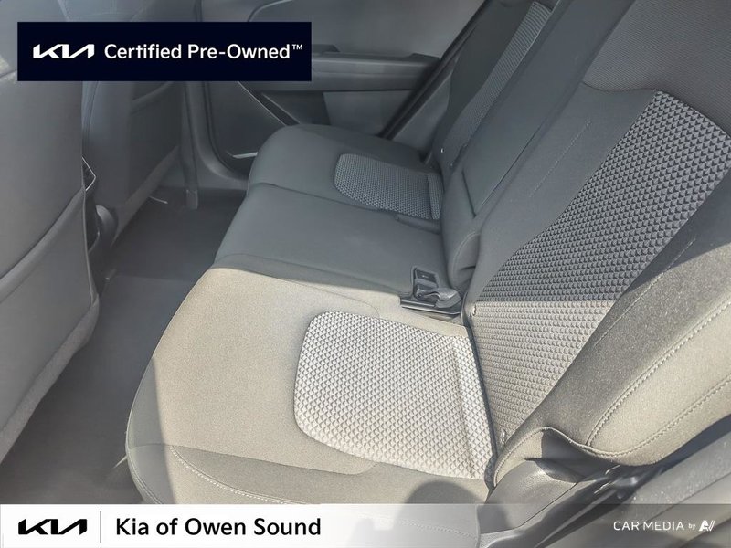2023 Kia Sportage LX FWD Local One Owner FWD