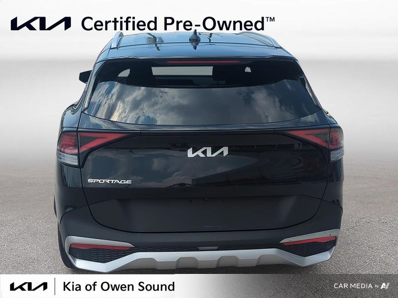 2023 Kia Sportage LX FWD Local One Owner FWD