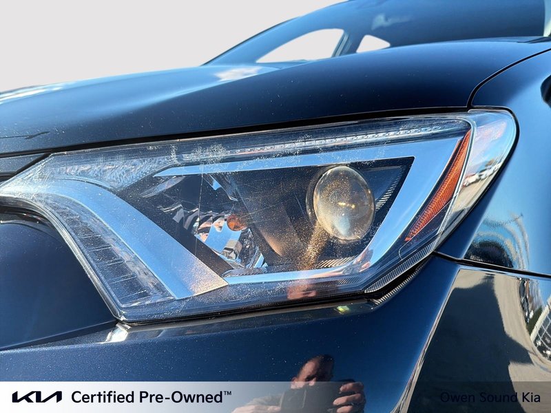 2018 Toyota RAV4 HYBRID LE+