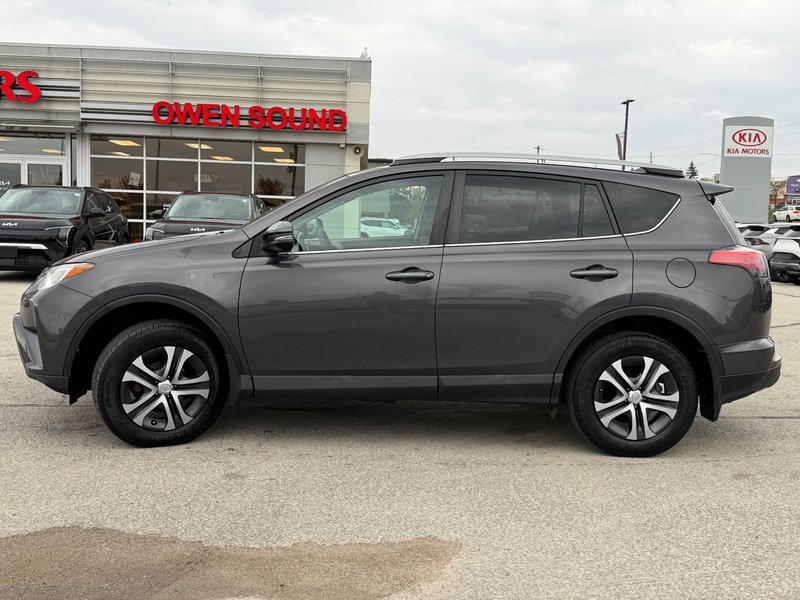 2017 Toyota RAV4 LE