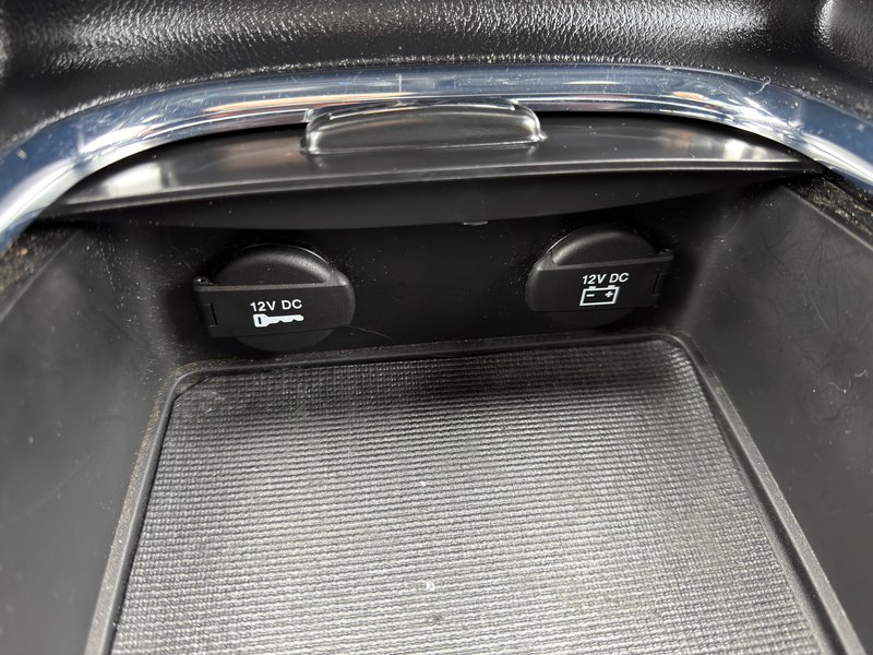 Dodge Grand Caravan Premium Plus PNEUS D'HIVER DEMARREUR PAS ACCIDENTE 2020 INSPECTE+HITCH+VOLANT CHAUFFANT+CUIR/TISSUS+SIEGE ELECTRIQUE+PORTES/HAYON ELECTRIQUE+MAGS 17''