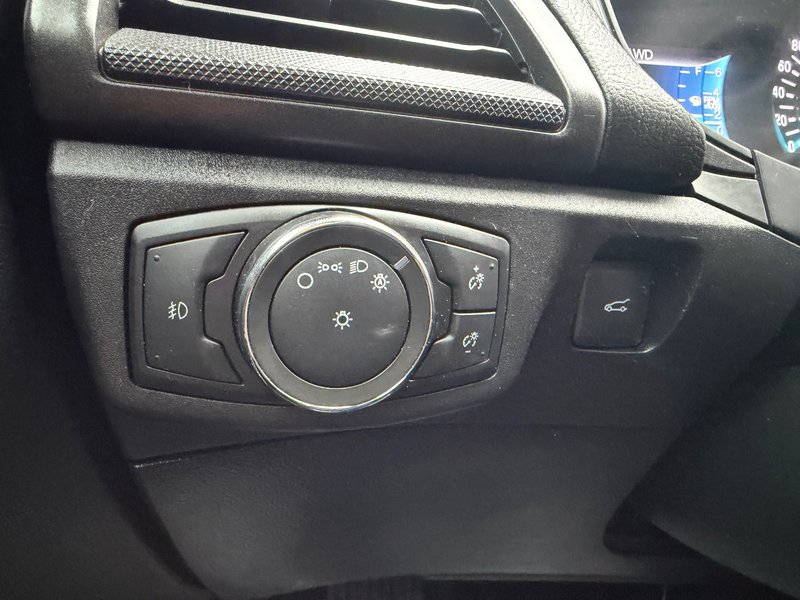 Ford Fusion SE AWD PNEUS D'HIVER DEMARREUR PAS ACCIDENTE 2018 INSPECTE+PNEUS NEUFS+CUIR+SIEGES ELECTRIQUE+CAMERA DE RECUL+APPLE CARPLAY+CLIMATISATION BI-ZONES