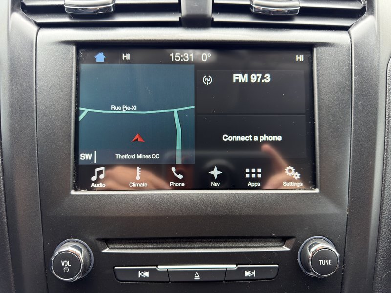 Ford Fusion SE AWD PNEUS D'HIVER DEMARREUR PAS ACCIDENTE 2018 INSPECTE+PNEUS NEUFS+CUIR+SIEGES ELECTRIQUE+CAMERA DE RECUL+APPLE CARPLAY+CLIMATISATION BI-ZONES