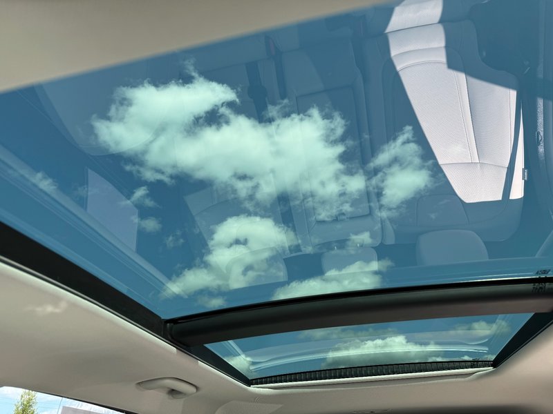 Hyundai Tucson Hybrid Luxury AWD HITCH DEMARREUR INT GRIS 2024 INSPECTE+SYSTEME DE SON PREMIUM BOSE+HAYON INTELLIGENT+SIEGE ELECTRIQUE+TOIT OUVRANT PANORAMIQUE