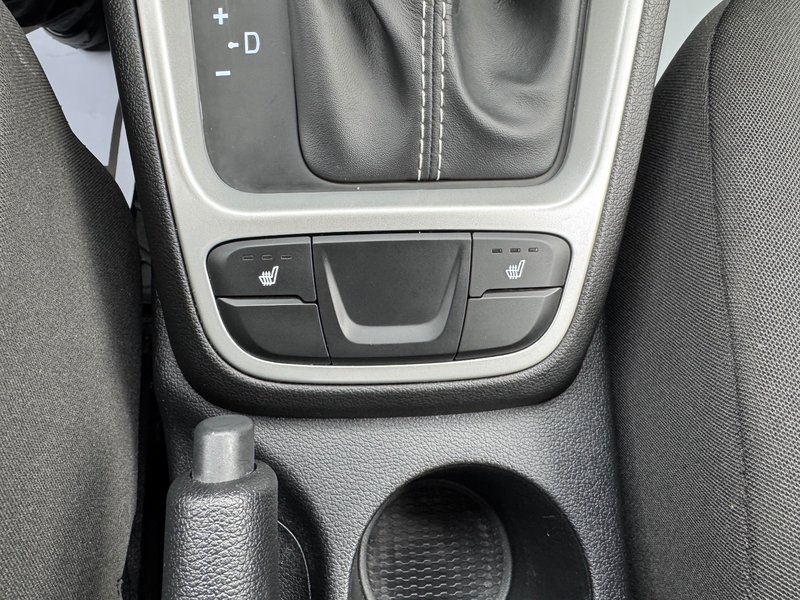 Hyundai Venue Essential PNEUS D'HIVER APPLE CARPLAY PAS ACCIDENT 2021 INSPECTE+CAMERA DE RECUL+SIEGES CHAUFFANTS+AIR CLIMATISE+BLUETOOTH+REGULATEUR DE VITESSES