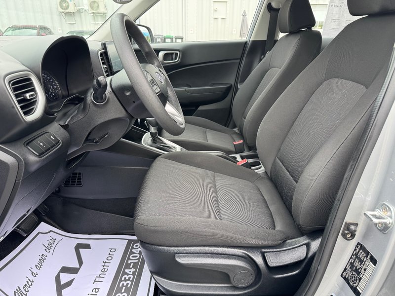 Hyundai Venue Essential PNEUS D'HIVER APPLE CARPLAY PAS ACCIDENT 2021 INSPECTE+CAMERA DE RECUL+SIEGES CHAUFFANTS+AIR CLIMATISE+BLUETOOTH+REGULATEUR DE VITESSES