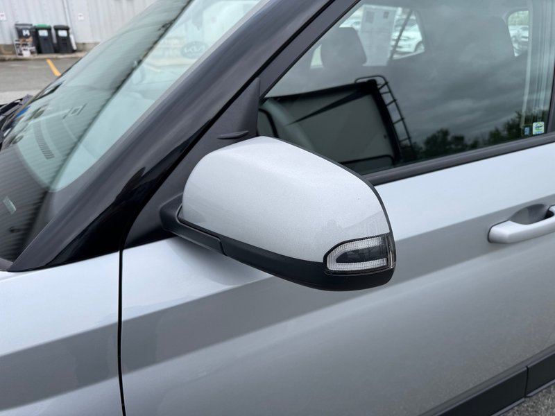 Hyundai Venue Essential PNEUS D'HIVER APPLE CARPLAY PAS ACCIDENT 2021 INSPECTE+CAMERA DE RECUL+SIEGES CHAUFFANTS+AIR CLIMATISE+BLUETOOTH+REGULATEUR DE VITESSES