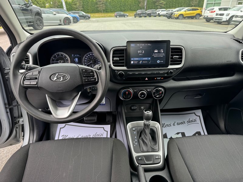 Hyundai Venue Essential PNEUS D'HIVER APPLE CARPLAY PAS ACCIDENT 2021 INSPECTE+CAMERA DE RECUL+SIEGES CHAUFFANTS+AIR CLIMATISE+BLUETOOTH+REGULATEUR DE VITESSES