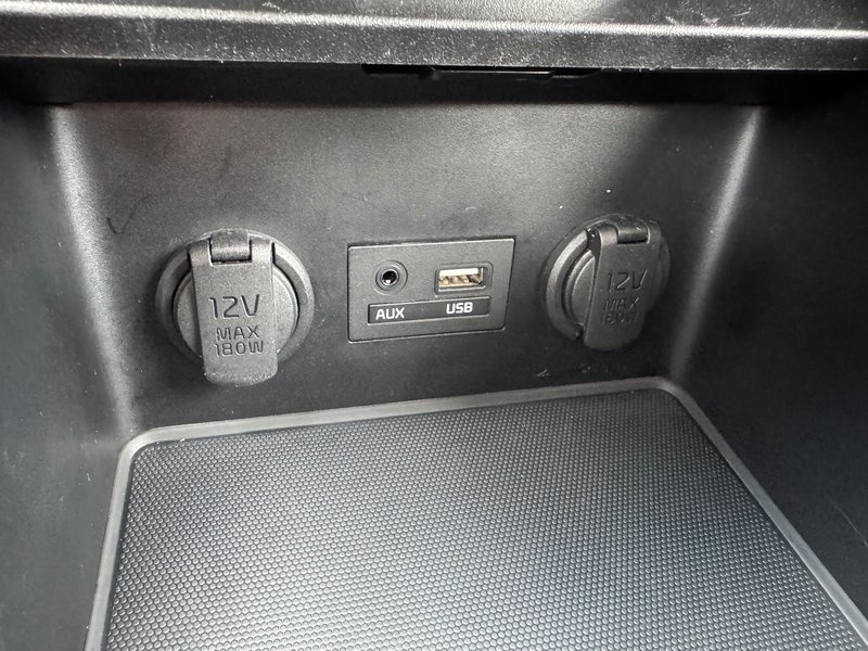 Kia Forte LX+ PNEUS NEUFS APPLE CARPLAY SIEGES CHAUFFANTS 2018 INSPECTE+CAMERA DE RECUL+AIR CLIMATISE+RADIO SIRIUS+REGULATEUR DE VITESSES+PHARES AUTOMATIQUE