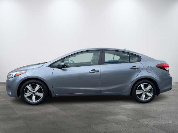 Kia Forte LX+ PNEUS NEUFS APPLE CARPLAY SIEGES CHAUFFANTS 2018 INSPECTE+CAMERA DE RECUL+AIR CLIMATISE+RADIO SIRIUS+REGULATEUR DE VITESSES+PHARES AUTOMATIQUE