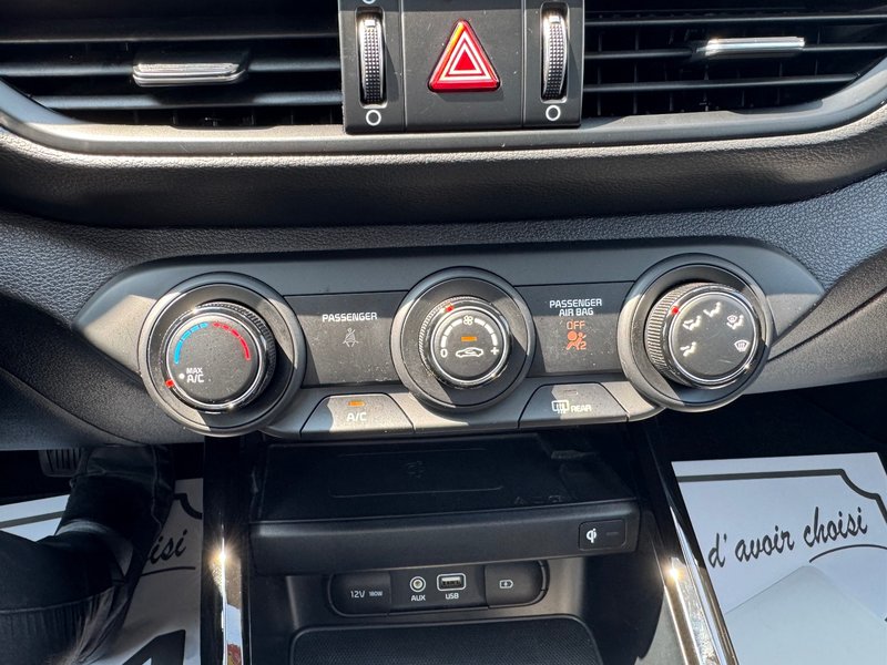 Kia Forte EX VOLANT CHAUFFANT APPLE CARPLAY PAS ACCIDENTE 2021 INSPECTE+DETECTEUR D'ANGLES MORTS+CHARGEUR INDUCTIF POUR CELLULAIRE+CAMERA DE RECUL+MAGS 16''