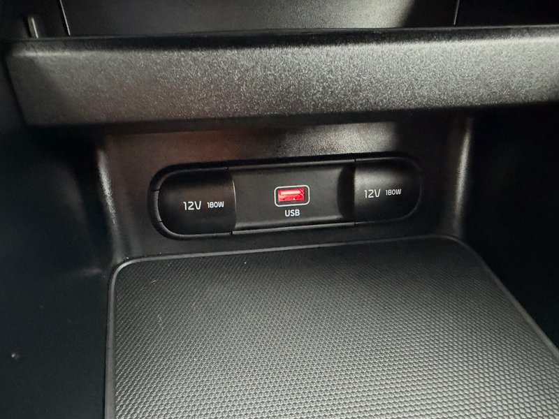 Kia Forte LX APPLE CARPLAY SIEGES CHAUFFANTS PAS ACCIDENTE 2023 INSPECTE+AIR CLIMATISE+BLUETOOTH+REGULATEUR DE VITESSES+PHARES AUTOMATIQUE+COMMANDES AU VOLANT