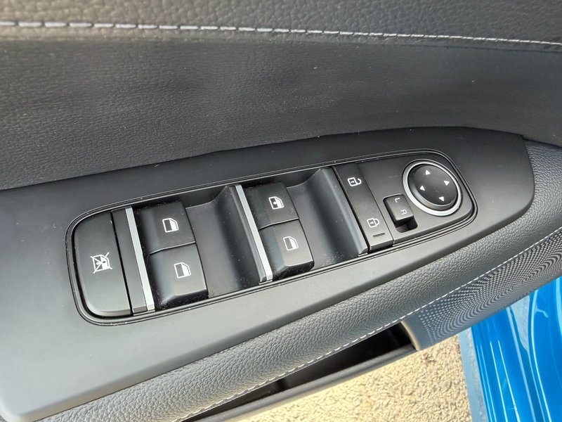 Kia Forte EX+ PNEUS D'HIVER DEMARREUR PAS ACCIDENTE 2023 INSPECTE+TOIT OUVRANT+MAGS 17''+DETECTEUR D'ANGLES MORTS+VOLANT CHAUFFANT+APPLE CARPLAY+BLUETOOTH