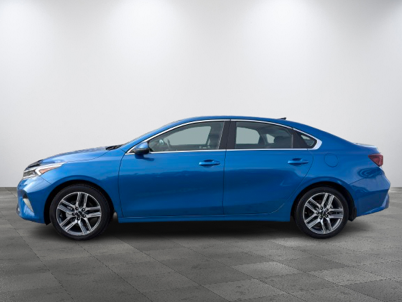 Kia Forte EX+ PNEUS D'HIVER DEMARREUR PAS ACCIDENTE 2023 INSPECTE+TOIT OUVRANT+MAGS 17''+DETECTEUR D'ANGLES MORTS+VOLANT CHAUFFANT+APPLE CARPLAY+BLUETOOTH