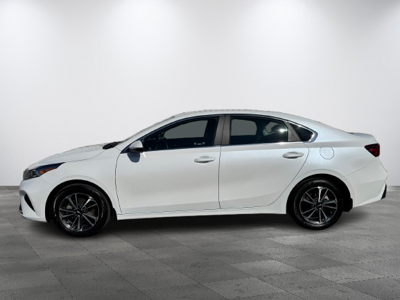 2024 Kia Forte EX PNEUS D'HIVER APPLE CARPLAY VOLANT CHAUFFANT