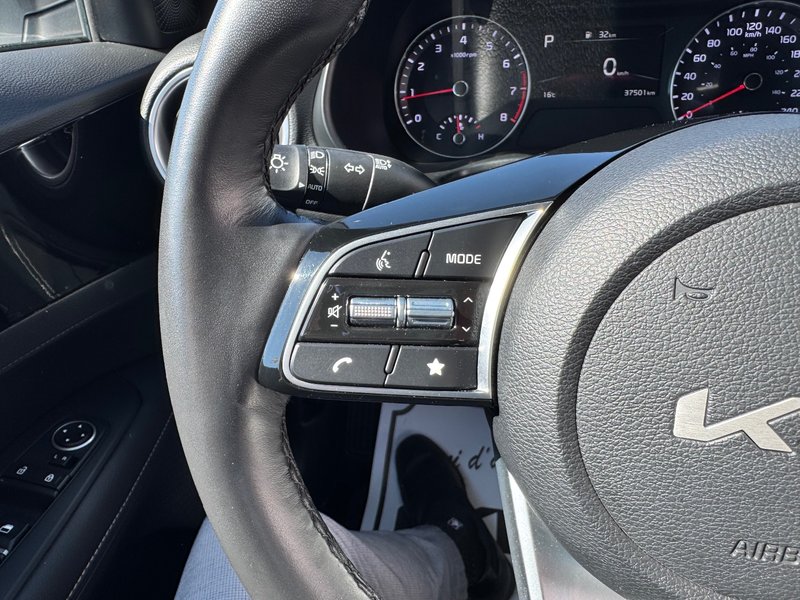 2024 Kia Forte EX PNEUS D'HIVER APPLE CARPLAY VOLANT CHAUFFANT
