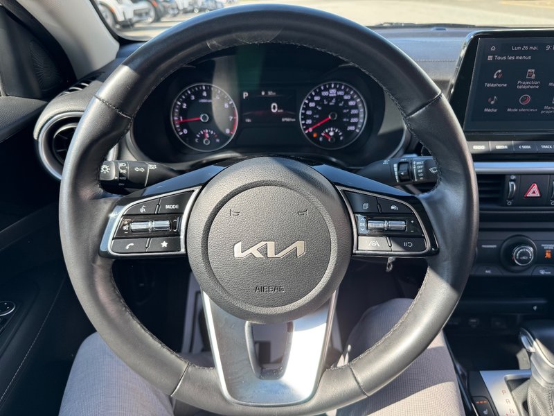 2024 Kia Forte EX PNEUS D'HIVER APPLE CARPLAY VOLANT CHAUFFANT