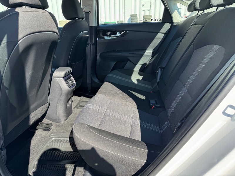 2024 Kia Forte EX PNEUS D'HIVER APPLE CARPLAY VOLANT CHAUFFANT
