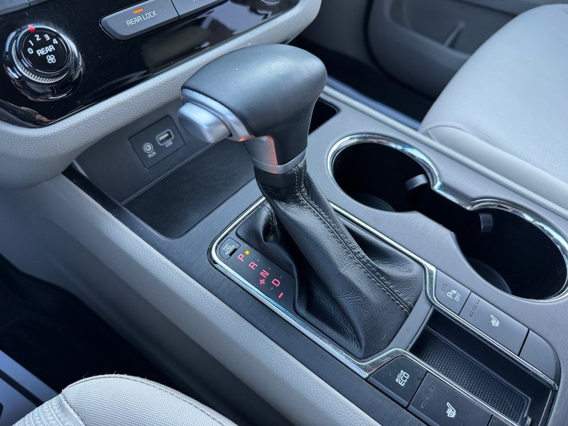 Kia Sedona LX HITCH APPLE CARPLAY PAS ACCIDENTE 2020 INSPECTE+VOLANT CHAUFFANT+CAMERA DE RECUL+MIROIRS OUVRENT/FERMENT AUTOMATIQUEMENT+SIEGES CHAUFFANTS