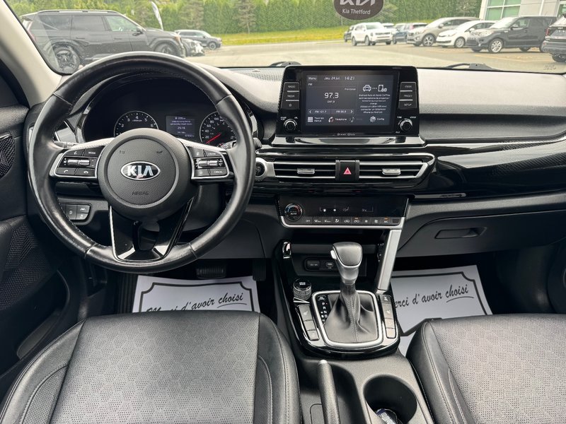 Kia Seltos EX AWD DEMARREUR VOLANT CHAUFFANT PAS ACCIDENTE 2021 INSPECTE+DETECTEUR D'ANGLES MORTS+TOIT OUVRANT+SIEGES CHAUFFANTS+AIR CLIMATISE+CUIR+MAGS 17''