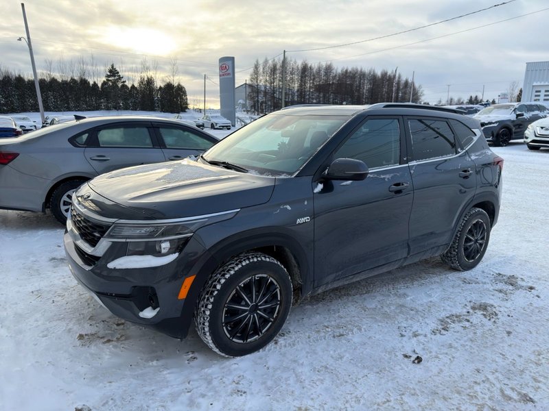 Kia Seltos EX AWD PNEUS D'HIVER DEMARREUR 2021 INSPECTE+VOLANT CHAUFFANT+CUIR+TOIT OUVRANT+DETECTEUR D'ANGLES MORTS+MAGS 17''