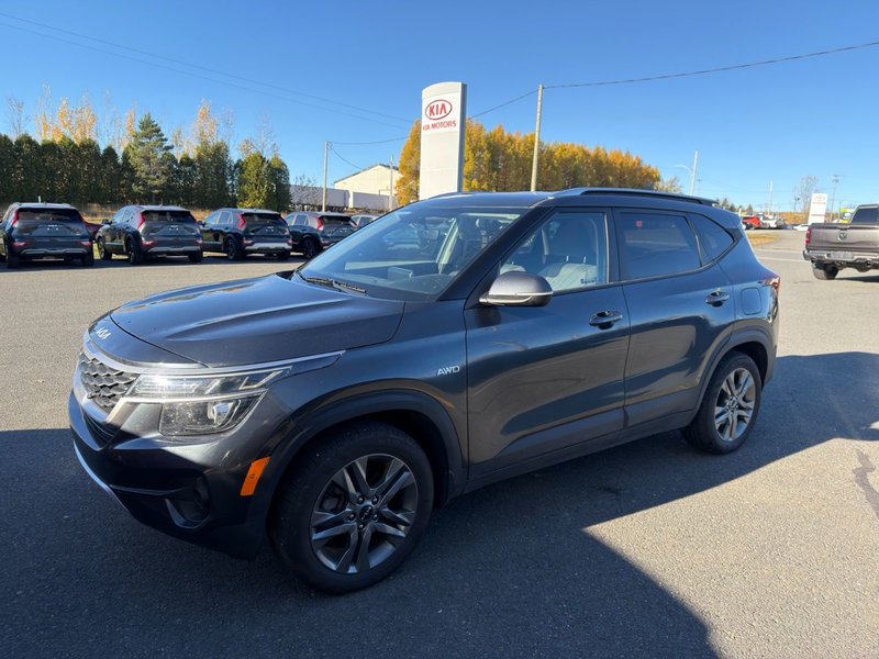 Kia Seltos LX AWD PNEUS D'HIVER DEMARREUR PAS ACCIDENTE 2022 INSPECTE+APPLE CARPLAY+DETECTEUR D'ANGLES MORTS+CAMERA DE RECUL+SIEGES CHAUFFANTS+AIR CLIMATISE