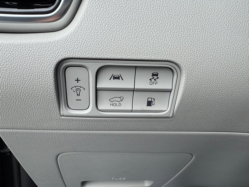 Kia Sorento Plug-In Hybrid PHEV SX AWD PNEUS D'HIVER DEMARREUR PAS ACCIDENTE 2023 INSPECTE+HITCH+INTERIEUR GRIS+CUIR+SIEGES ELECTRIQUES+HAYON INTELLIGENT+GPS+RADIO SIRIUS