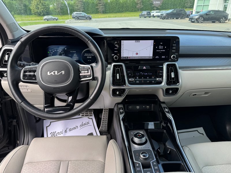 Kia Sorento Plug-In Hybrid PHEV SX AWD PNEUS D'HIVER DEMARREUR PAS ACCIDENTE 2023 INSPECTE+HITCH+INTERIEUR GRIS+CUIR+SIEGES ELECTRIQUES+HAYON INTELLIGENT+GPS+RADIO SIRIUS