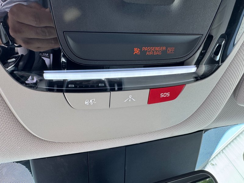 Kia Sorento Plug-In Hybrid PHEV SX AWD PNEUS D'HIVER DEMARREUR PAS ACCIDENTE 2023 INSPECTE+HITCH+INTERIEUR GRIS+CUIR+SIEGES ELECTRIQUES+HAYON INTELLIGENT+GPS+RADIO SIRIUS