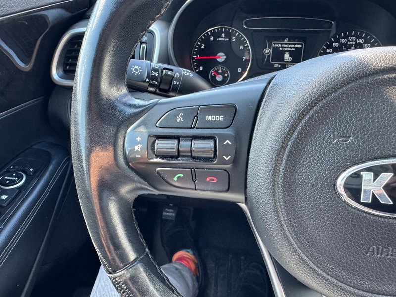 Kia Sorento LX Turbo AWD TEL QUEL DEMARREUR PAS ACCIDENTE 2017 VENDU TEL QUEL+ANDROID AUTO/APPLE CARPLAY+CAMERA DE RECUL+RADIO SIRIUS+CLIMATISATION BI-ZONES