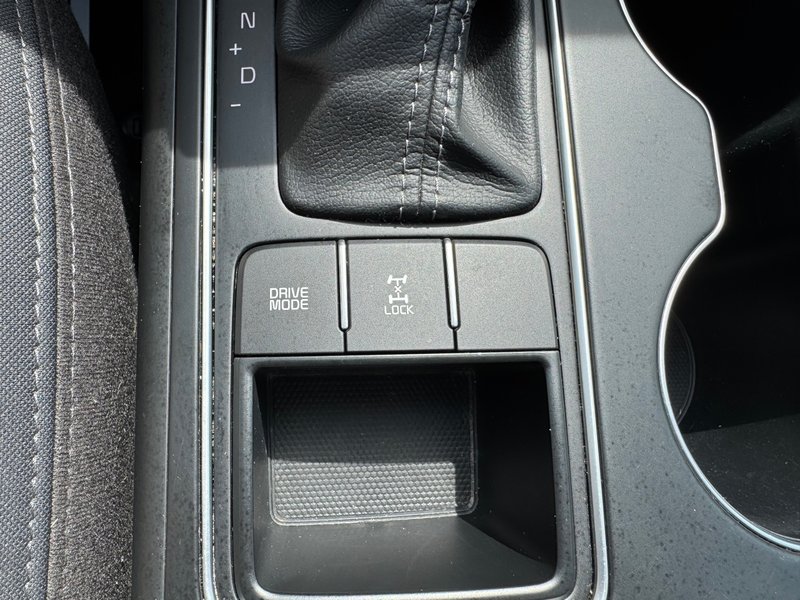 Kia Sorento LX V6 HITCH APPLE CARPLAY PAS ACCIDENTE 2019 INSPECTE+SIEGE CONDUCTEUR ELECTRIQUE+VOLANT CHAUFFANT+CHARGEUR INDUCTIF POUR CELLULAIRE+MAGS 17''
