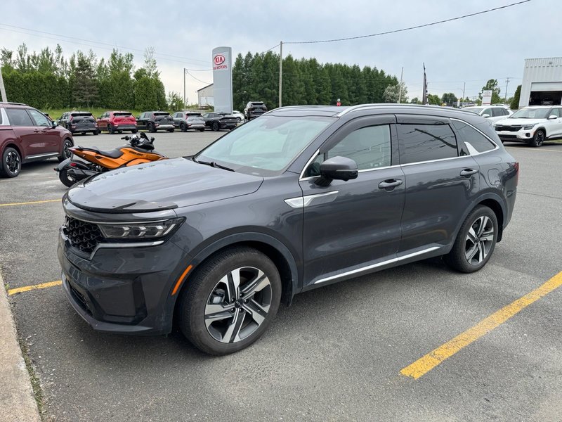 Kia Sorento Plug-In Hybrid PHEV SX AWD PNEUS D'HIVER DEMARREUR PAS ACCIDENTE 2023 INSPECTE+HITCH+INTERIEUR GRIS+CUIR+SIEGES ELECTRIQUES+HAYON INTELLIGENT+GPS+RADIO SIRIUS
