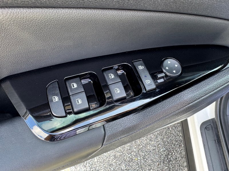 Kia Sportage Hybrid EX AWD DEMARREUR CUIR GPS PAS ACCIDENTE 2023 INSPECTE+VOLANT CHAUFFANT+DETECTEUR D'ANGLES MORTS+RADIO SIRIUS+REGULATEUR DE VITESSES ADAPTATIF