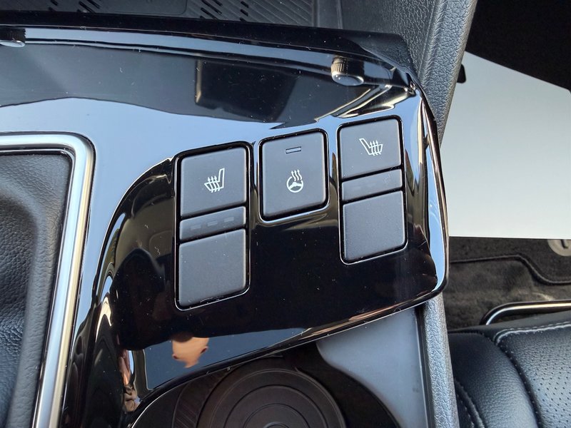 Kia Sportage EX DEMARREUR TOIT PANO PAS ACCIDENTE 2025 INSPECTE+SIEGE ELECTRIQUE+CUIR+VOLANT CHAUFFANT+GPS+REGULATEUR DE VITESSES ADAPTATIF+MAGS 18''