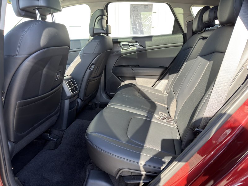 Kia Sportage EX DEMARREUR TOIT PANO PAS ACCIDENTE 2025 INSPECTE+SIEGE ELECTRIQUE+CUIR+VOLANT CHAUFFANT+GPS+REGULATEUR DE VITESSES ADAPTATIF+MAGS 18''