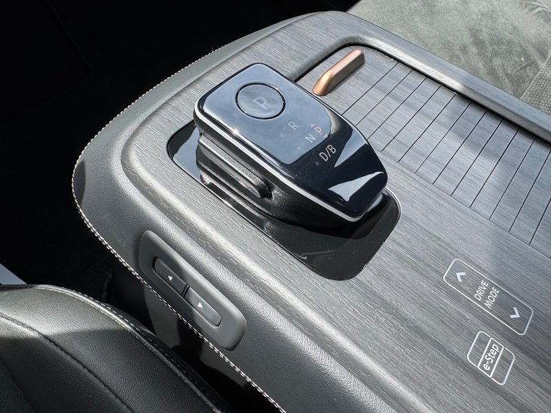 Nissan Ariya Engage TA VOLANT CHAUFFANT GPS PAS ACCIDENTE 2024 CONSIGNATION+AUTONOMIE 348 KM+CAMERA DE RECUL+SIEGES CHAUFFANTS+CLE INTELLIGENTE/DEMARRAGE BOUTON
