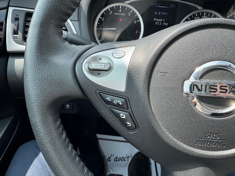 2017 Nissan Sentra SV HITCH CAMERA SIEGES CHAUFFANTS PAS ACCIDENTE