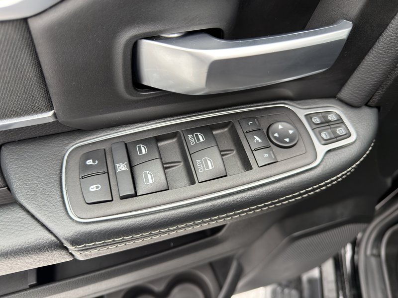 2024 Ram 2500 Big Horn Level 2 CUMMINS DIESEL 4X4 PAS ACCIDENTE