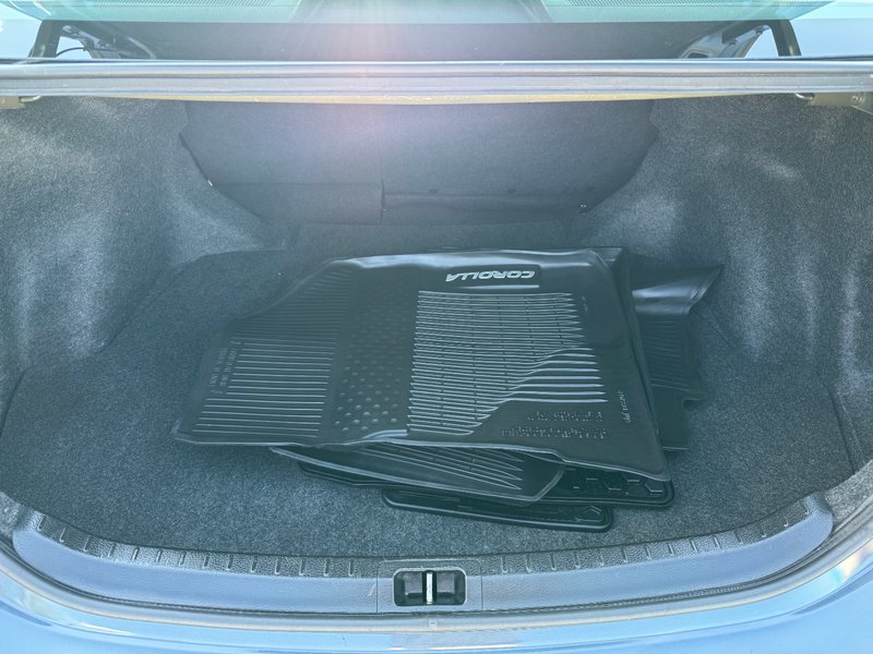 Toyota Corolla LE CAMERA RECUL SIEGES CHAUFFANTS PAS ACCIDENTE 2017 INSPECTE+AIR CLIMATISE+REGULATEUR DE VITESSES+BLUETOOTH+GROUPE ELECTRIQUE+PHARES AUTOMATIQUE