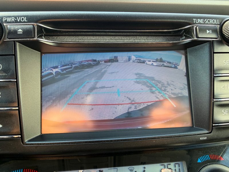 Toyota RAV4 XLE AWD PNEUS D'HIVER HITCH PAS ACCIDENTE 2017 INSPECTE+DETECTEUR D'ANGLES MORTS+HAYON ELECTRIQUE+TOIT OUVRANT+SIEGES CHAUFFANTS+MAGS 17''