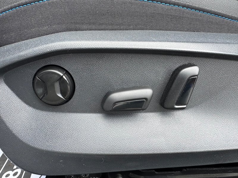 Volkswagen Taos Comfortline Black Edition AWD PAS ACCIDENTE 2024 INSPECTE+DEMARREUR+TOIT PANORAMIQUE+SIEGE ELECTRIQUE+ANDROID AUTO/APPLE CARPLAY+BOUTON POUSSOIR