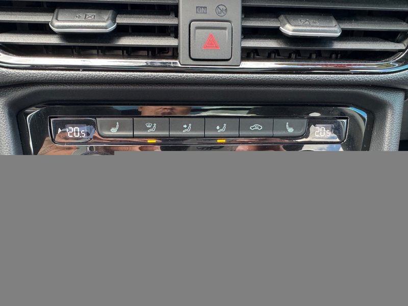 Volkswagen Taos Comfortline Black Edition AWD PAS ACCIDENTE 2024 INSPECTE+DEMARREUR+TOIT PANORAMIQUE+SIEGE ELECTRIQUE+ANDROID AUTO/APPLE CARPLAY+BOUTON POUSSOIR