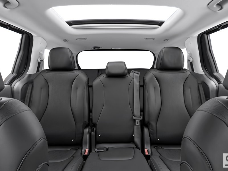 2027 Kia Carnival HEV EX Power Sliding Doors | Power Liftgate | HomeLink | Wireless Charger | Multi-Zone Climate Control