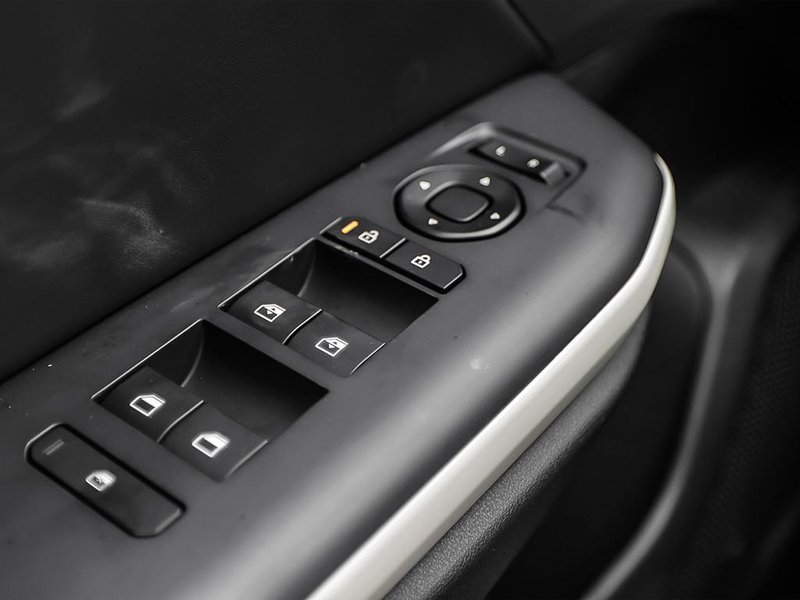 2026 Kia K4 GT-Line Turbo Remote Start | Kia Connect | Wireless Charger | Sunroof | Lane Safety Assist | Heated Rear Seats