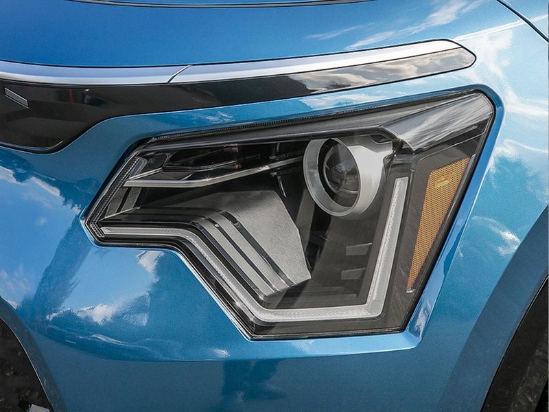 2025 Kia Niro EV Wind + Heated Seats | Heated Wheel | Power Liftgate | Wireless Charger | Rear Parking Sensors | Kia Connect