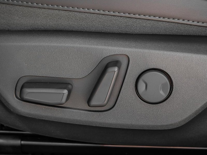 2026 Kia Niro HEV SX Remote Start | Heads-Up Display | Harmon Kardon Speakers | Heated & Cooled Seats | Wireless Charger