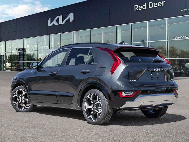 2026 Kia Niro HEV SX Remote Start | Heads-Up Display | Harmon Kardon Speakers | Heated & Cooled Seats | Wireless Charger